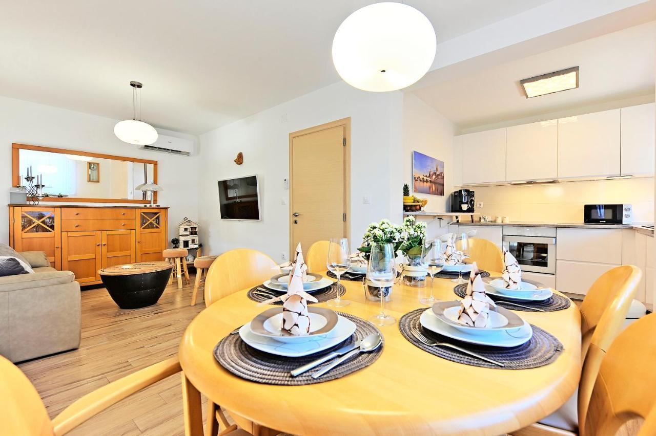 Casa Tara Three-Bedroom Holiday Home Пула Экстерьер фото